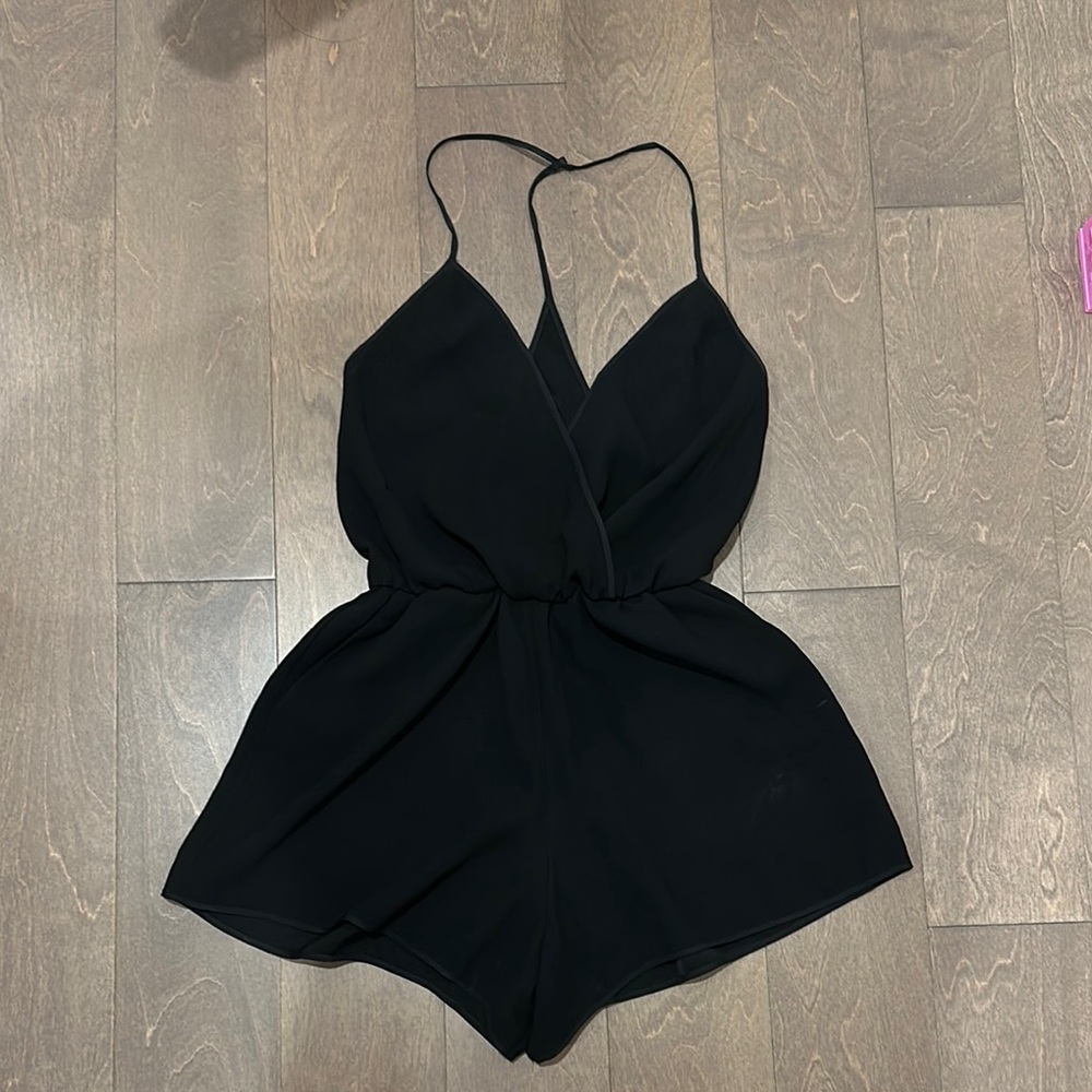 Wilfred Elegant t racerback romper with pockets size XS